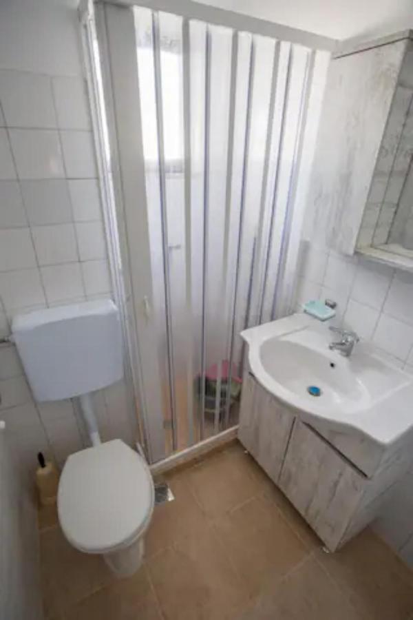 Vasileiou Apartments Kamena Vourla Buitenkant foto