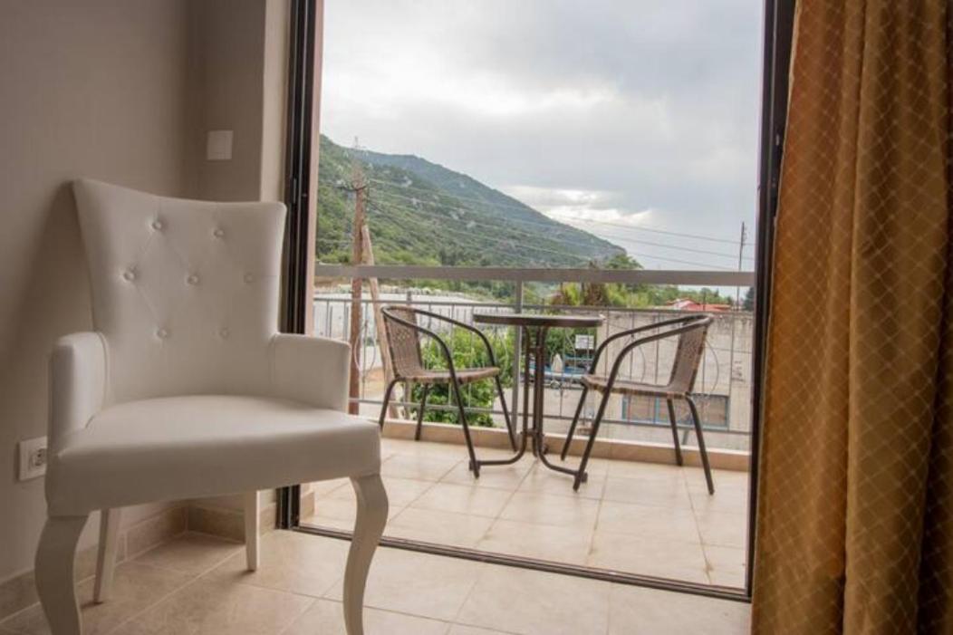 Vasileiou Apartments Kamena Vourla Buitenkant foto