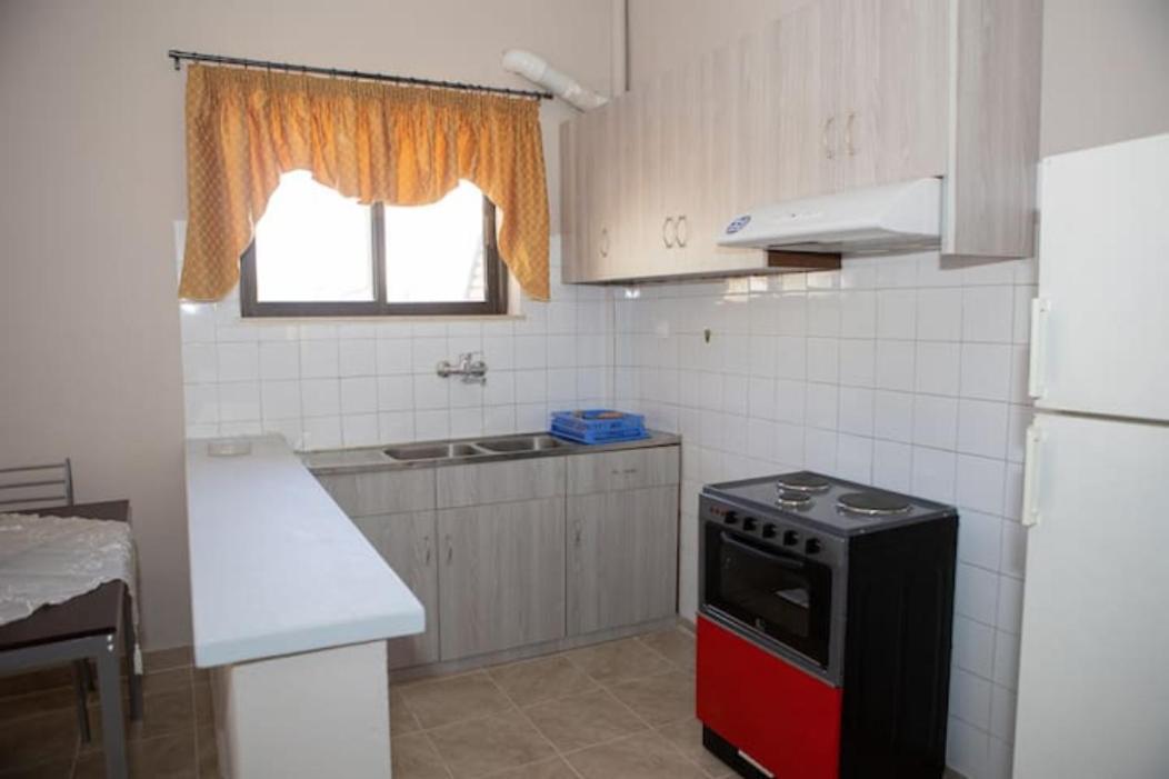 Vasileiou Apartments Kamena Vourla Buitenkant foto