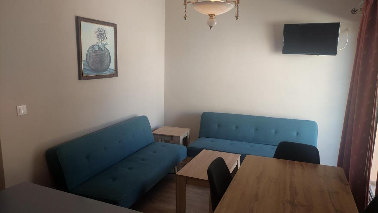 Vasileiou Apartments Kamena Vourla Buitenkant foto
